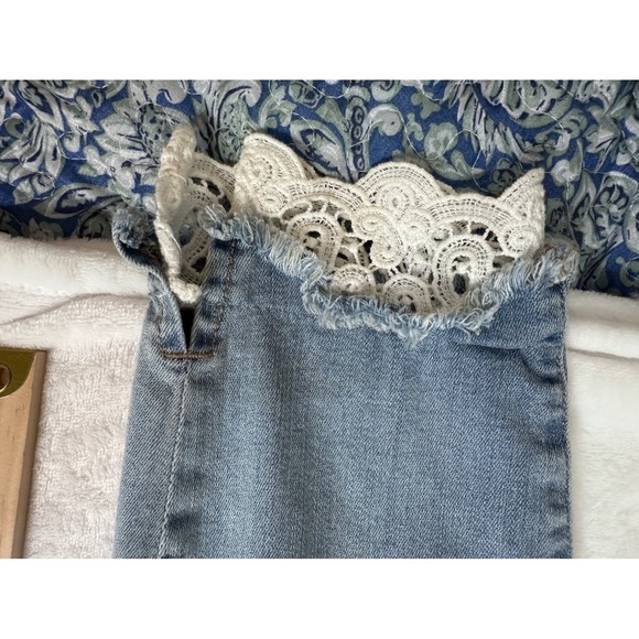 Lane Bryant High Rise Flex Magic Waistband Lace Hem Jeggings Light Wash 18 - Picture 10 of 10